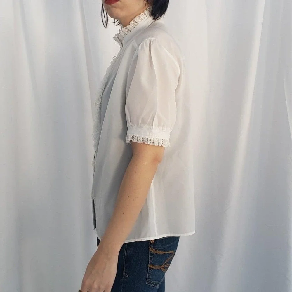 70s White Frilly Short Sleeve Button Down‎ - Picture 2 of 3